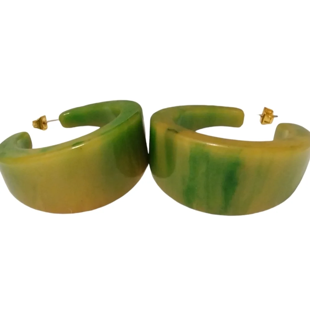 BAKELITE End of Day Marbled Bracelet & Earrings Green, Gold, Black Vintage Set